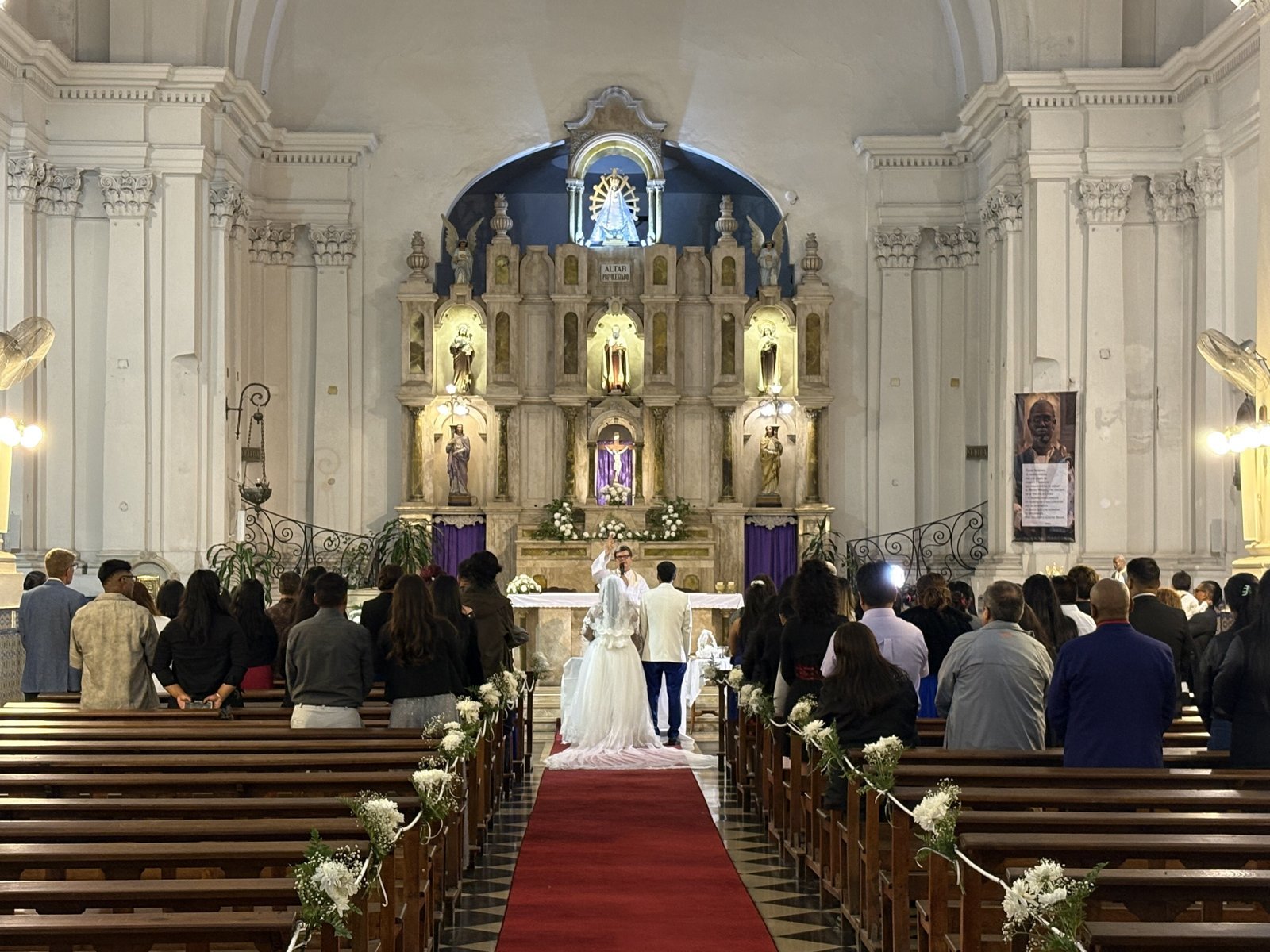 Celebración del sacramento del matrimonio en el Santuario Porteño de la Virgen de Luján